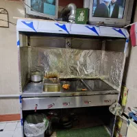 فرساندویچی شیش شعله ویک عددمیز تاپیک پنچ لانه