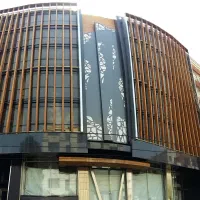پنجره کرتین وال مدرن(نورگیر ، مقاوم و شیک)