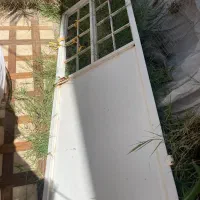 در آهنی بدون چهارچوب