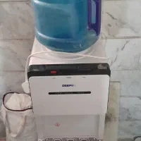آب سرد کن یخچال دار