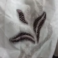 پرده پلیسه به همراه دو تا یالان قهوه ای