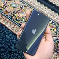 آیفون se 2020