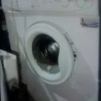 ماشین لباسشویی ویک آبگرمکن باهم 8 تومن