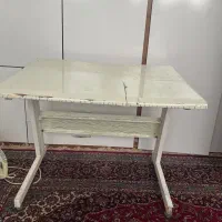 میز چوبی