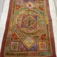 رومیزی کاملا دست دوز و خاص