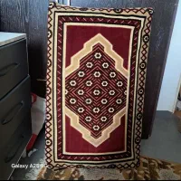 یه جفت پشتی دیواری