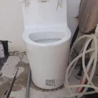 توالت فرنگی و روشویی