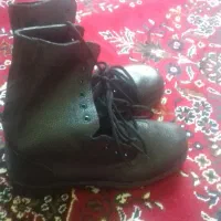 لباس و شلوار و پوتین و کیف سرباز