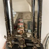 آیینه و شمعدان