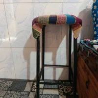 چهار عدد چهارپایه یک عدد جارو برقی