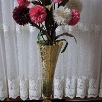 گل و گلدان شیشه ای