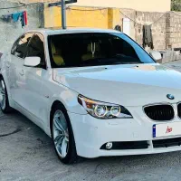 بی ام و 525i
