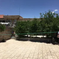 ویلایی در ماهان روبروی شاه نعمت اله ولی