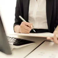 استخدام دستیار خانم