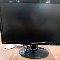 مانیتور سامسونگ و کیبورد
