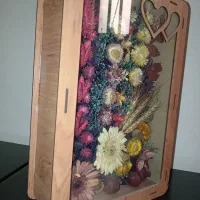 قاب گل خشک