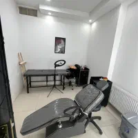 صندلی اصلاح و اینه دوطرفه