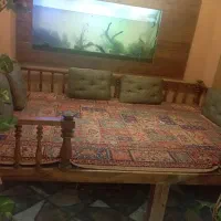 تخت چوب گردو
