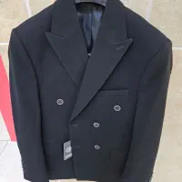 فروشنده کت شلوار و کارگر