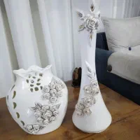 دوعدد گلدان  گل برجسته سفید شیک