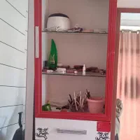 کمد ایستاده