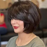 مدل برای تمامی خدمات سالن فقط هزینه مواد ائل گلی