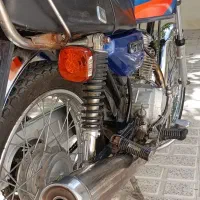 یکدستگاه موتور سیکلت ۱۲۵