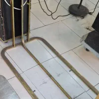 فروش فوری ایینه های قدی قاب فلزی پایه دار