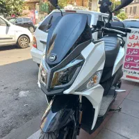 sym j200