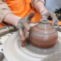 آموزش سفالگری ونقش برجسته آفتاب