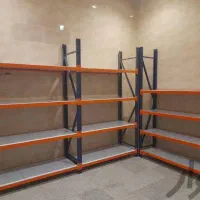 قفسه انباری