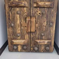 جاکفشی. از جنس چوب گردو