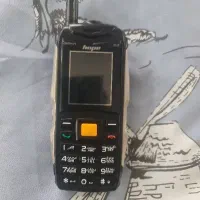 گوشی ضد اب و ضد ضربه