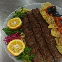 اشپز  فقط کباب جوجه برگ