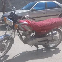 موتور سیکلت هوندا مدل ۸۳