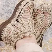 کفش قلاب بافی