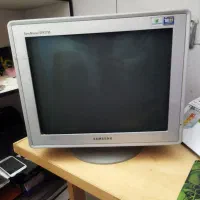 مانیتور ۱۷ اینچ