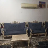 مبل سلطنتی تمیز همراه ساعت وبوفه