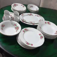 سرویس چینی گل سرخ عتیقه