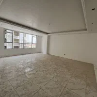 مرکز شهر پارکینگ دار آسانسور انباری