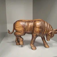 مجسمه چوبی کار دست
