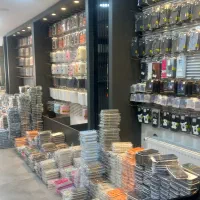 استخدام نیرو برای عمده قطعات موبایل