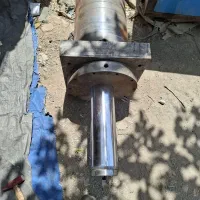 جک هیدرولیک ۱۵۰ تن برای پرس