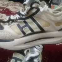 کتونی سایز ۳۷خوشگل راحت خارجی به قیمت
