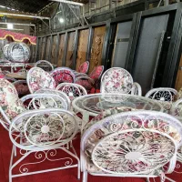 صندلی باغی در بیضی گلبرگ