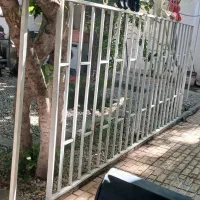 حفاظ فلزی سنگین و محکم ۳،۳۰ در ۱،۵۰
