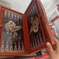 تخته نرد همراه با مهر و تاس