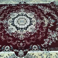 فرش قرمز
