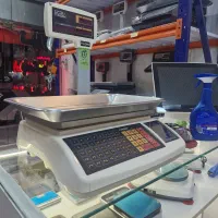 ترازو رادین استوک در حد نو