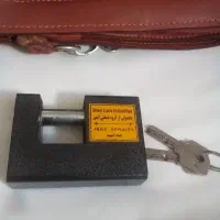 قفل کتابی